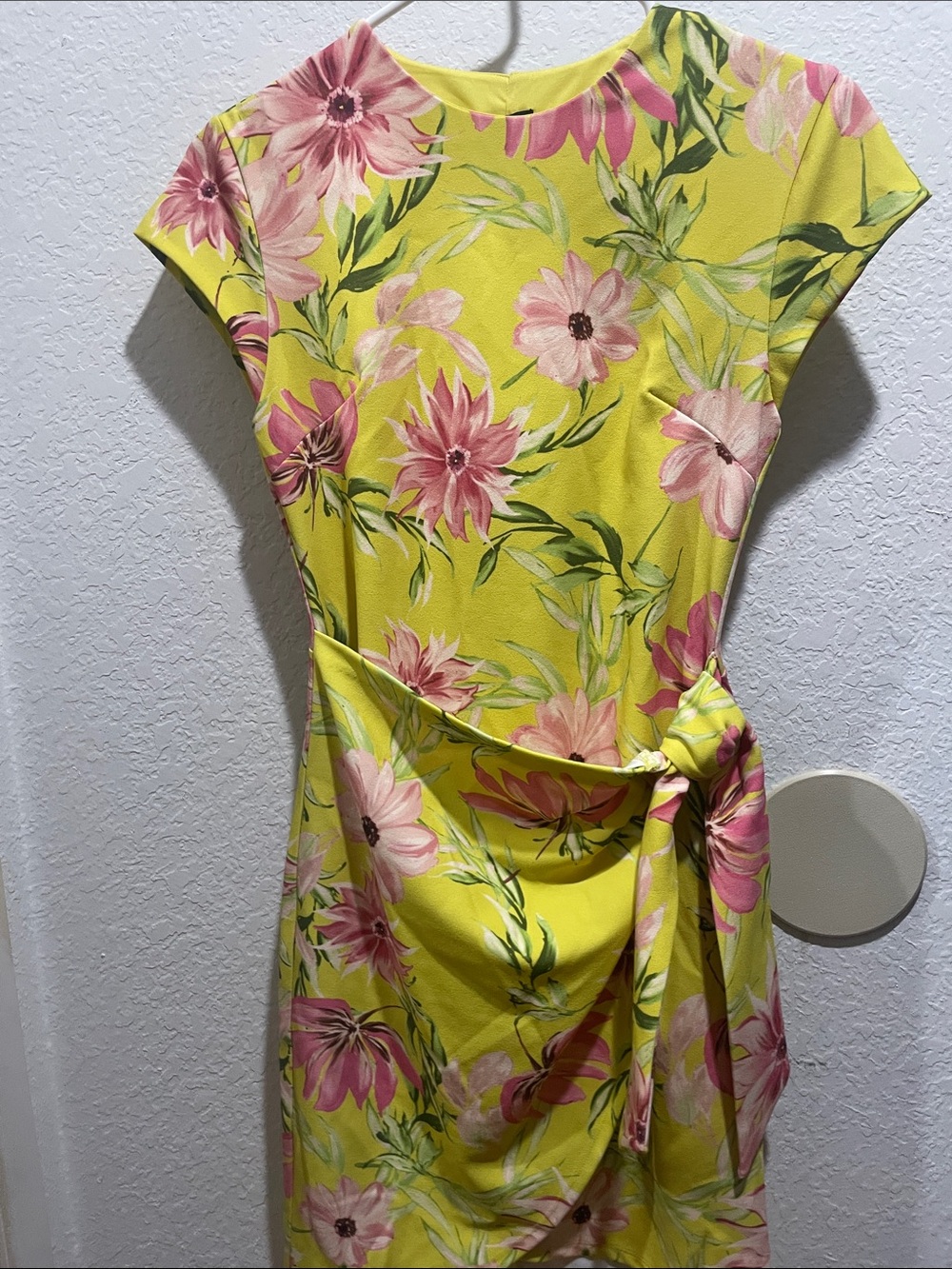 Express Yellow Floral Tie-Waist Midi Dress with Pink Blooms